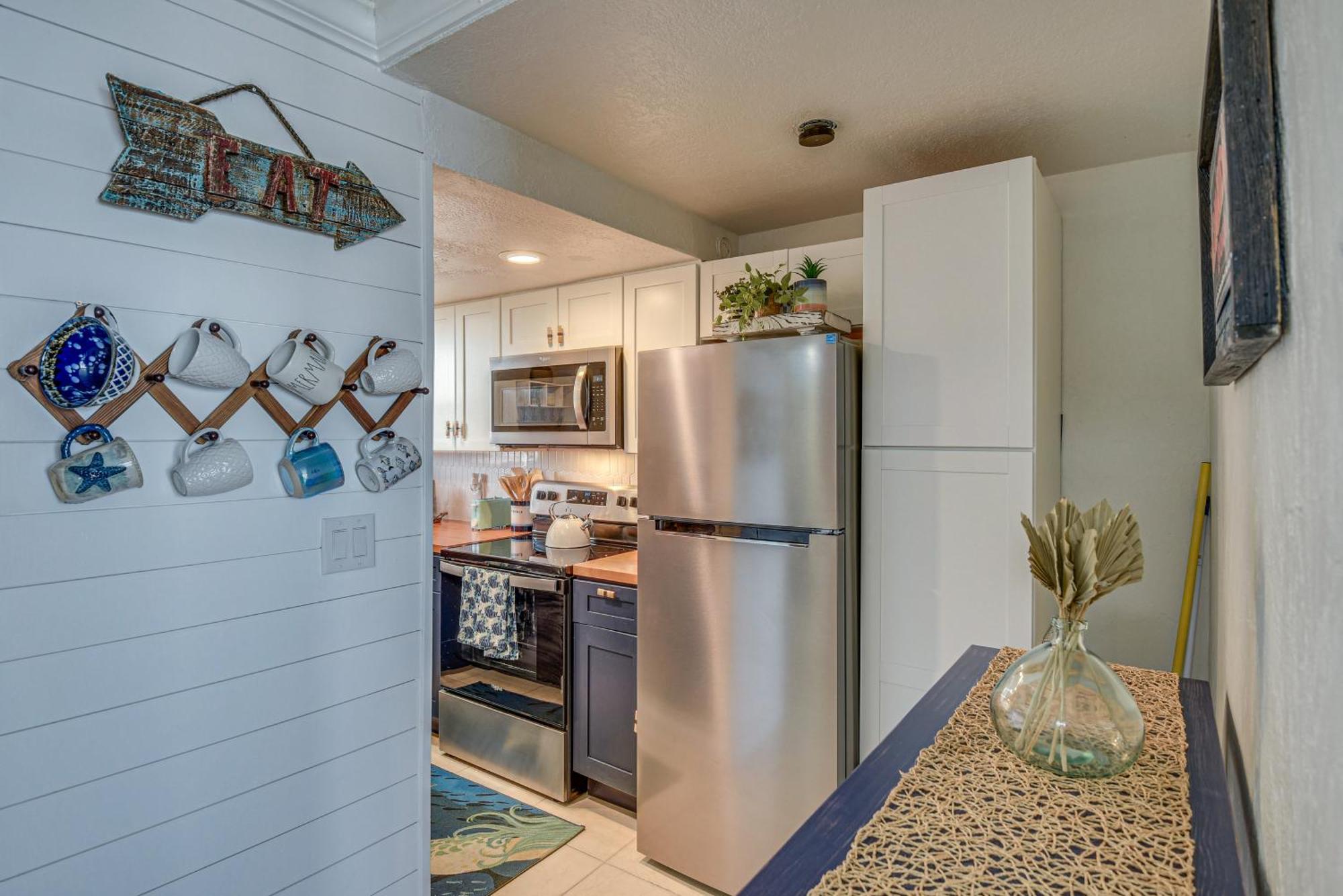 Top-floor With 2 Oceanfront Balconies! *